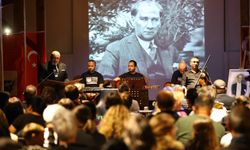 Atatürk Selçuk'ta Şarkılar ve Şiirlerle Anıldı