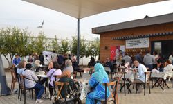 Üretici Pazarı Efes Tarlası Yaşam Köyü'nde Devam Ediyor