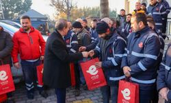 Başkan Yetişkin Çalışma Arkadaşlarının Yeni Yılını Kutladı