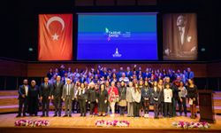 İzmir'de Tarihi Koruyanlar Ödüllendirildi