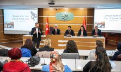 İzmirli Muhtarlar Bornova Muhtarlar Akademisi'nde Buluştu