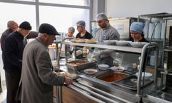 Buca'da Dayanışma Sofrası Büyüyor