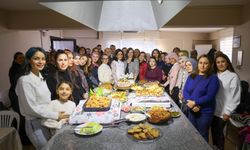 Karabağlar Mutfak Akademi'de Kadın Emeği Taçlandı