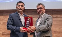 Günel'e 2025'in En Başarılı İlçe Belediye Başkanı Ödülü