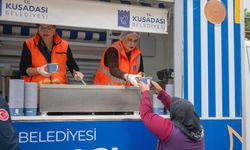 Kuşadası Belediyesi'nden İçleri Isıtan Sıcak Çorba İkramı