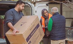 Kuşadası Belediyesi'nin Soba Yardımı Başladı
