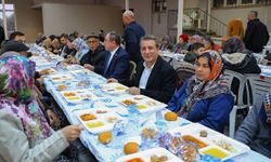 Efeler'in İlk İftar Sofrası Alanlı Mahallesi'nde Kuruldu