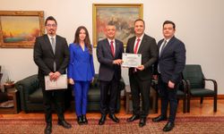 Bornova'ya Avrupa'dan Demokrasi ve Yönetişim Tescili