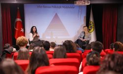 Buca'da Geleceğin Psikologlarına 'Afet' Semineri