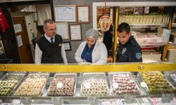Kuşadası'nda Tatlıcılara Bayram Denetimi