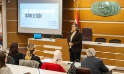 Bornova'da Muhtarlar İçin Dijital Dönüşüm Eğitimi