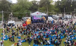 23 Nisan Coşkusu İzmir'i Sardı