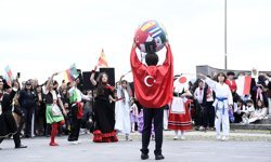 Kuşadası'nda 23 Nisan Coşkuyla Kutlandı