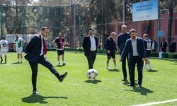 Bornova Belediyesi'nde Dostluk Sahaya Taşındı