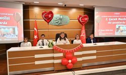 23 Nisan Ruhu Bornova'da Çocukların Sesiyle Yükseldi