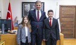 23 Nisan'da Başkanlık Koltuğu Çocukların: Meryem ve Aras'tan Güvenli Gelecek Mesajı