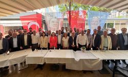 Aydın'da CHP'li Belediye Başkanlarından Ortak Açıklama: "45 Gün İçinde Kurultay Toplanmalı"