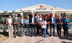 Efeler'de Yurt Kafe ve Işıklı Parkı Hizmete Açıldı