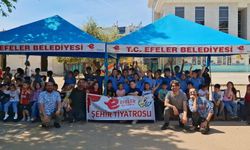 Efeler'in Sanatçıları Çocuklar İçin Sahneye Çıktı