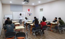 Başkan Yetişkin'den Gençlere Sınav Desteği