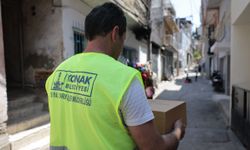 Konak'ta Dayanışma Geleneği Bu Bayram da Devam Ediyor