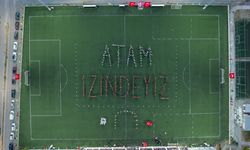 Buca'da Yüzlerce Kişi "Atam İzindeyiz" Yazdı