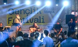 19 Mayıs Gençlik Sahnesi Küçükpark'ta Kuruldu