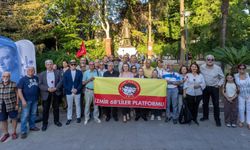 Nazım Hikmet Konak'ta Heykeli Başında Düzenlenen Törenle Anıldı