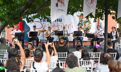 Bornova'da Müzik Rüzgarı: Sahne Sırası Kursiyerlerindi