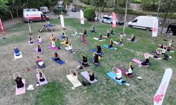 Efelerli Vatandaşlar Yoga Etkinliğinde Buluştu