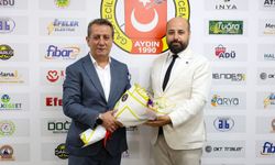 Başkan Yetişkin Basın Özgürlüğü Günü'nde Gazetecilerle Buluştu