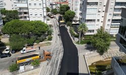 Narlıdere'de Yenilenmeyi Bekleyen Yollar Konfora Kavuşuyor