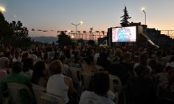 Bornova'da Açık Hava Sinemasına Büyük İlgi