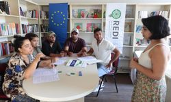 Konak'ta Roman Gençlere CV ve Kariyer Yönetimi Eğitimi