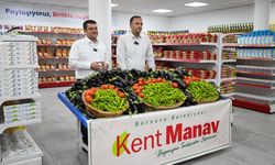 Bornova'da Devrim Gibi Dayanışma: Tarladan Kent Market Raflarına