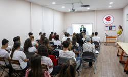 Efelerli Gençlere Sınav Yolculuğunda Güçlü Rehberlik Desteği