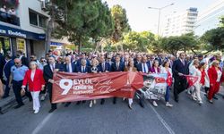 9 Eylül Ruhu İzmir Sokaklarında: Geleneksel Zafer Yürüyüşü Yapıldı