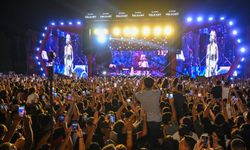 95. İEF'te Yıldız Tilbe Rüzgarı Esti