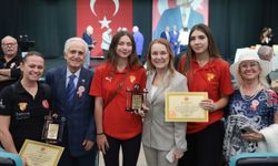 Konak'ta Sporun Emektarlarına Vefa Gecesi