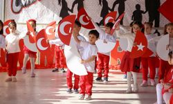 Efeler'de Cumhuriyet Bayramı Şöleni