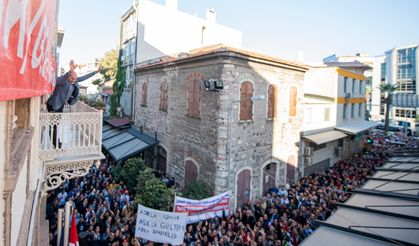 Belediye İşçileri Başkan Tunç Soyer'e Destek Verdi