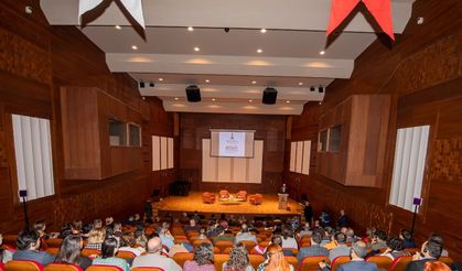 İzmir AViTeM Seminerine Ev Sahipliği Yapıyor