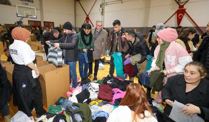 Gaziemir'den Depremzedelere Eşya Yardımı