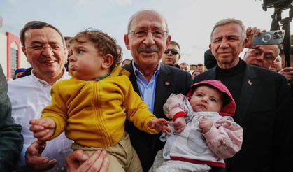 Kılıçdaroğlu Konak Belediyesi'nin Çadır Kentini Ziyaret Etti