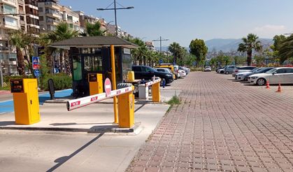 İzmir'e 50 Noktada 5 Bin Araçlık Otopark Kazandırıldı