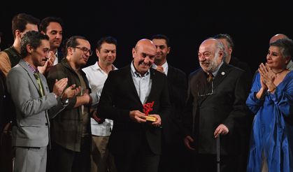 İzmir Şehir Tiyatrosu Sanatçılarından Soyer'e Teşekkür