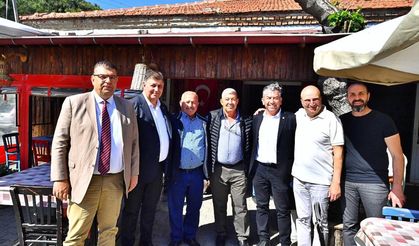 Başkan Tugay Seferihisar'da Yurttaşların Taleplerini Dinledi