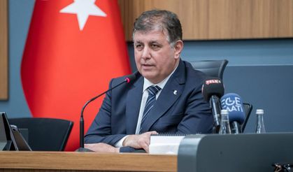 Tugay: "Otoparkı Boşaltmak ve Yıkmak Zorundayız"