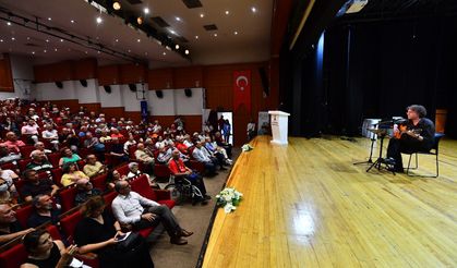 Nazım Hikmet İzmir'de Anıldı