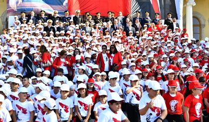 İzmir'de Cumhuriyet Bayramı Törenleri Başladı